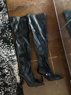 Zara Black Over-the-Knee Pointed Stiletto Boots